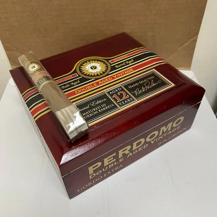 Perdomo Double Aged 12 Year Vintage Sun Grown Gordo Extra
